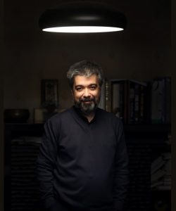 آقای ایکس با سرمایه سریال پولشویی نمی‌کند عکس با بازیگران را وسیله می‌کند!