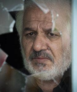 اصغر فرهادی، کیانوش عیاری جوان تر ماست