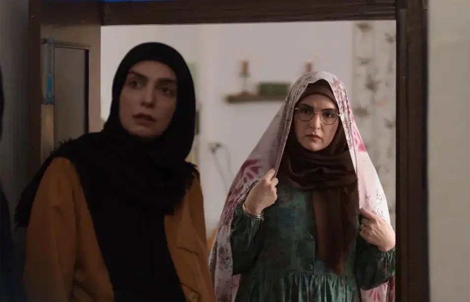 «برف بی‌صدا می‌بارد»؛ جنگ تضادها