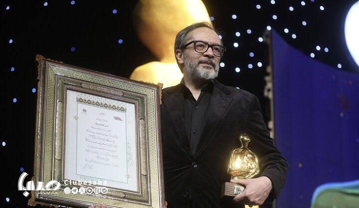 کسی که اثری را خلق می‌کند ترجیح می‌دهد با خود اثر ارتباط مستقیم برقرار شود!